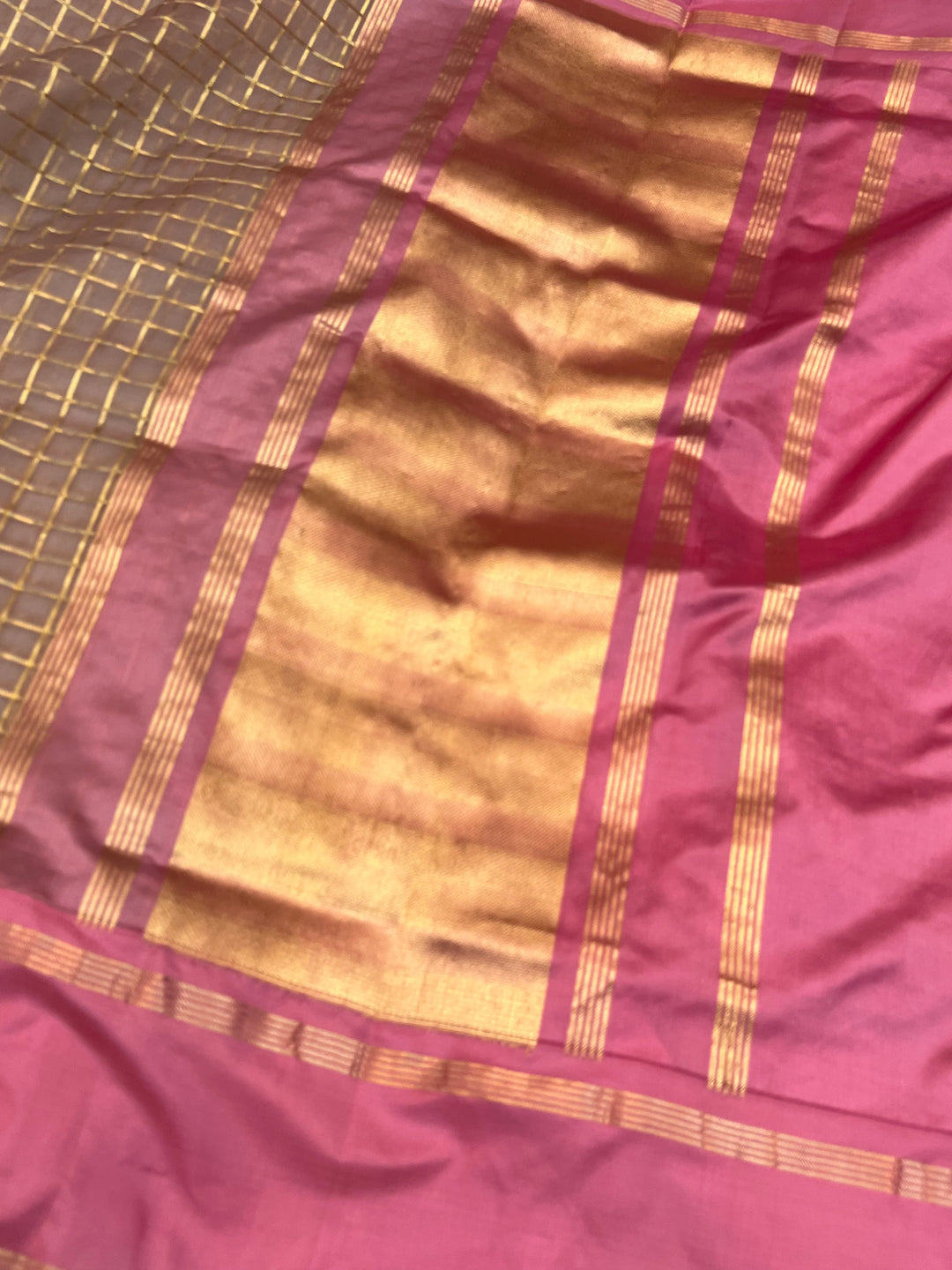 Pastel Grey Kora Silk Banarasi Saree with Kadiyal Border