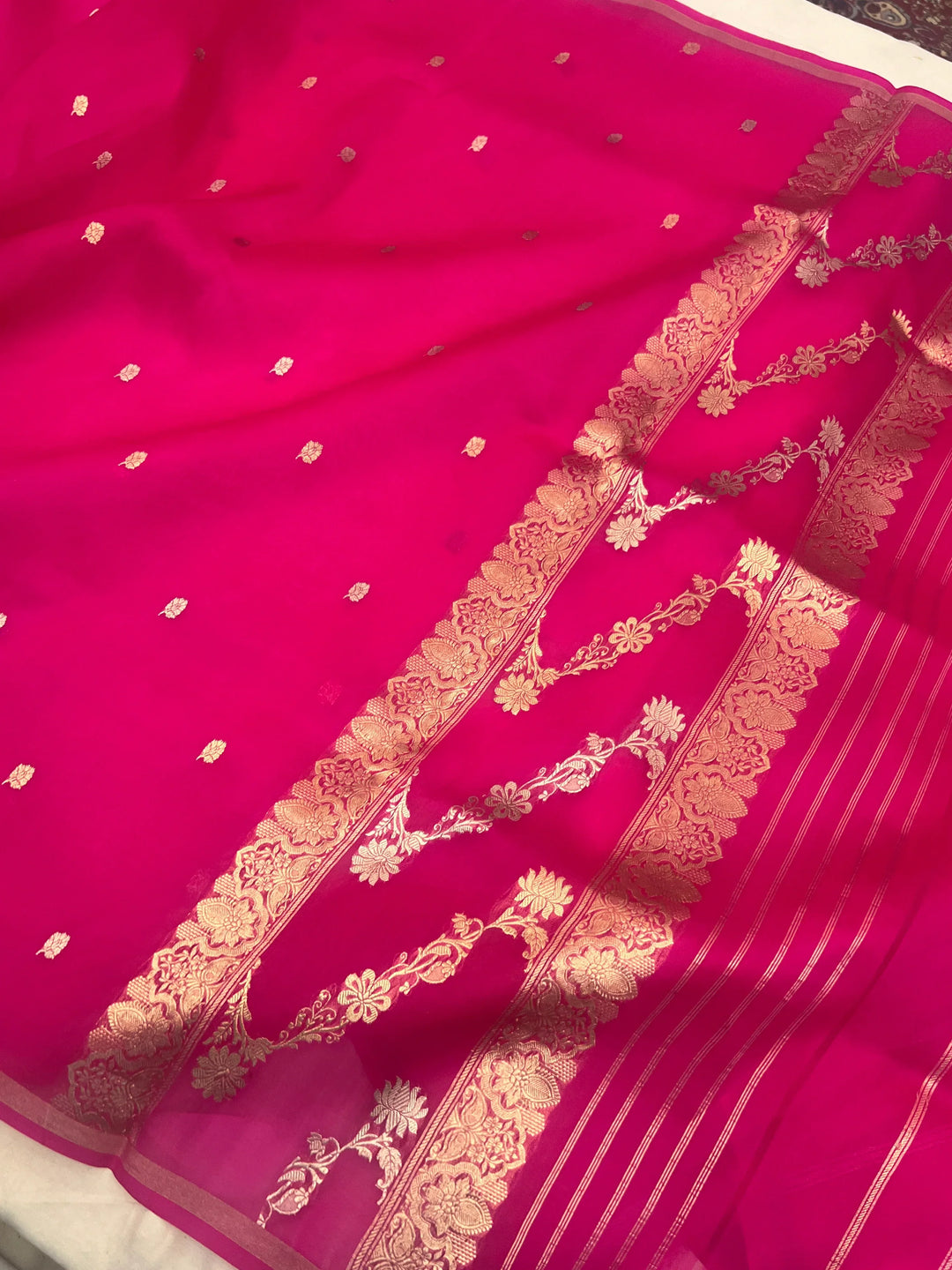 Buy Kora Silk Banarasi Saree – Kadhwa Butis in Zari
