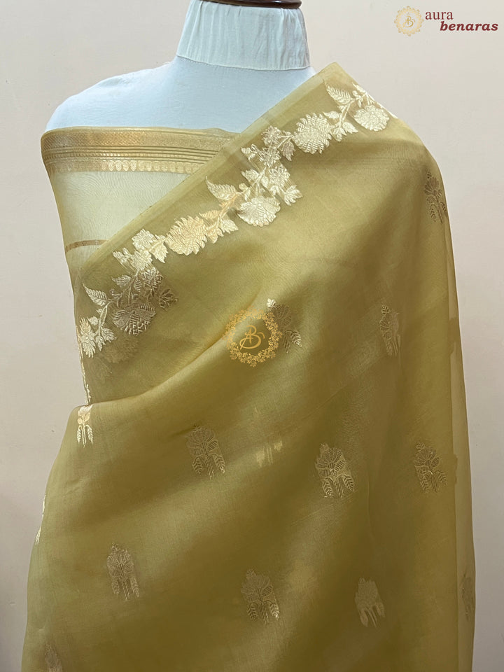 Pre Order :: Beige Pure Kora Silk Handloom Banarasi Saree