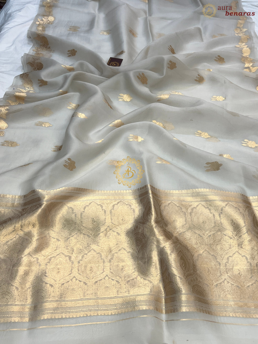 Pre Order :: Ice Grey Pure Kora Silk Handloom Banarasi Saree