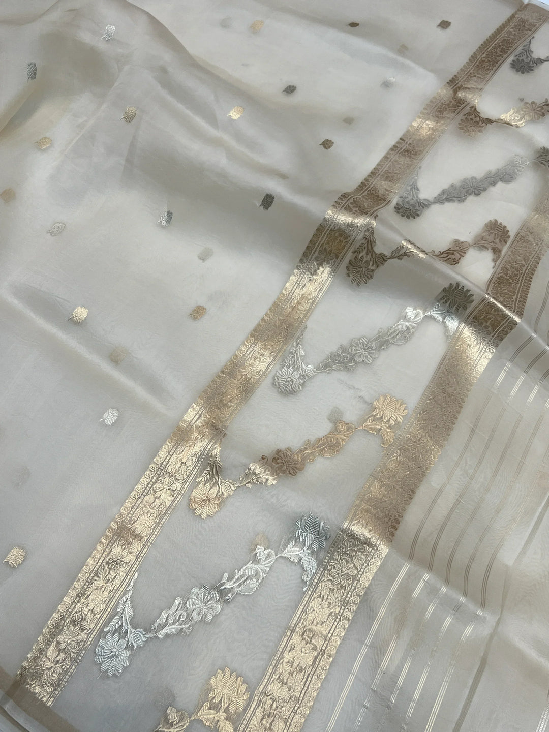 Cream Kora Silk Banarasi Saree – Kadhwa Butis in Zari
