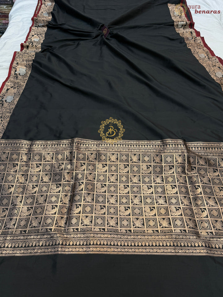 Black Pure Katan Silk Banarasi Handloom Saree with Shikargaah Border
