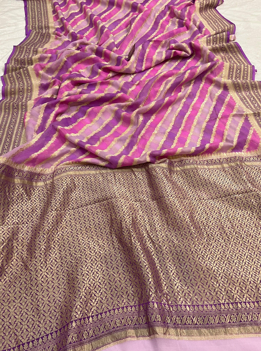 Lavender Rangkaat Banarasi Khaddi Georgette Saree - Aura Benaras