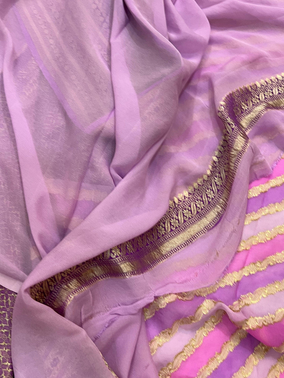 Lavender Rangkaat Banarasi Khaddi Georgette Saree - Aura Benaras