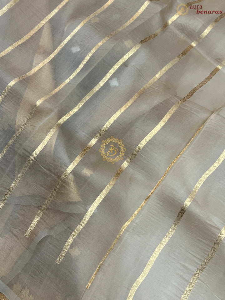 Pre Order :: Cream Pure Kora Silk Handloom Banarasi Saree