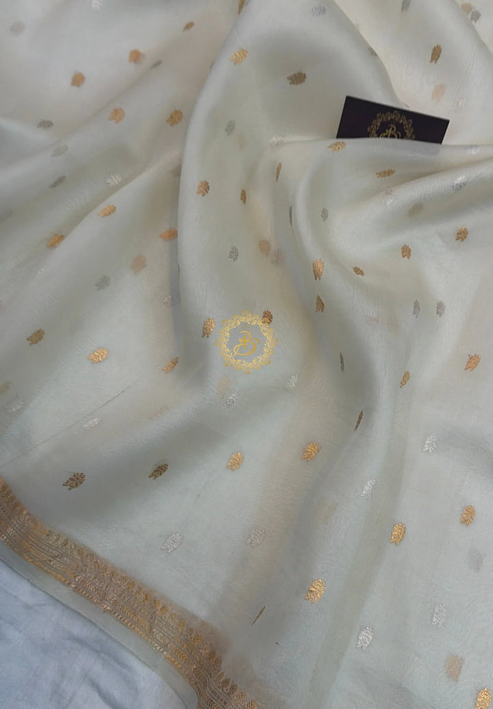 Pure Off White Kora Silk Banarasi Saree with Kadhwa Flower Butas