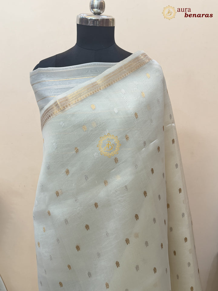 Pure Off White Kora Silk Banarasi Saree with Kadhwa Flower Butas