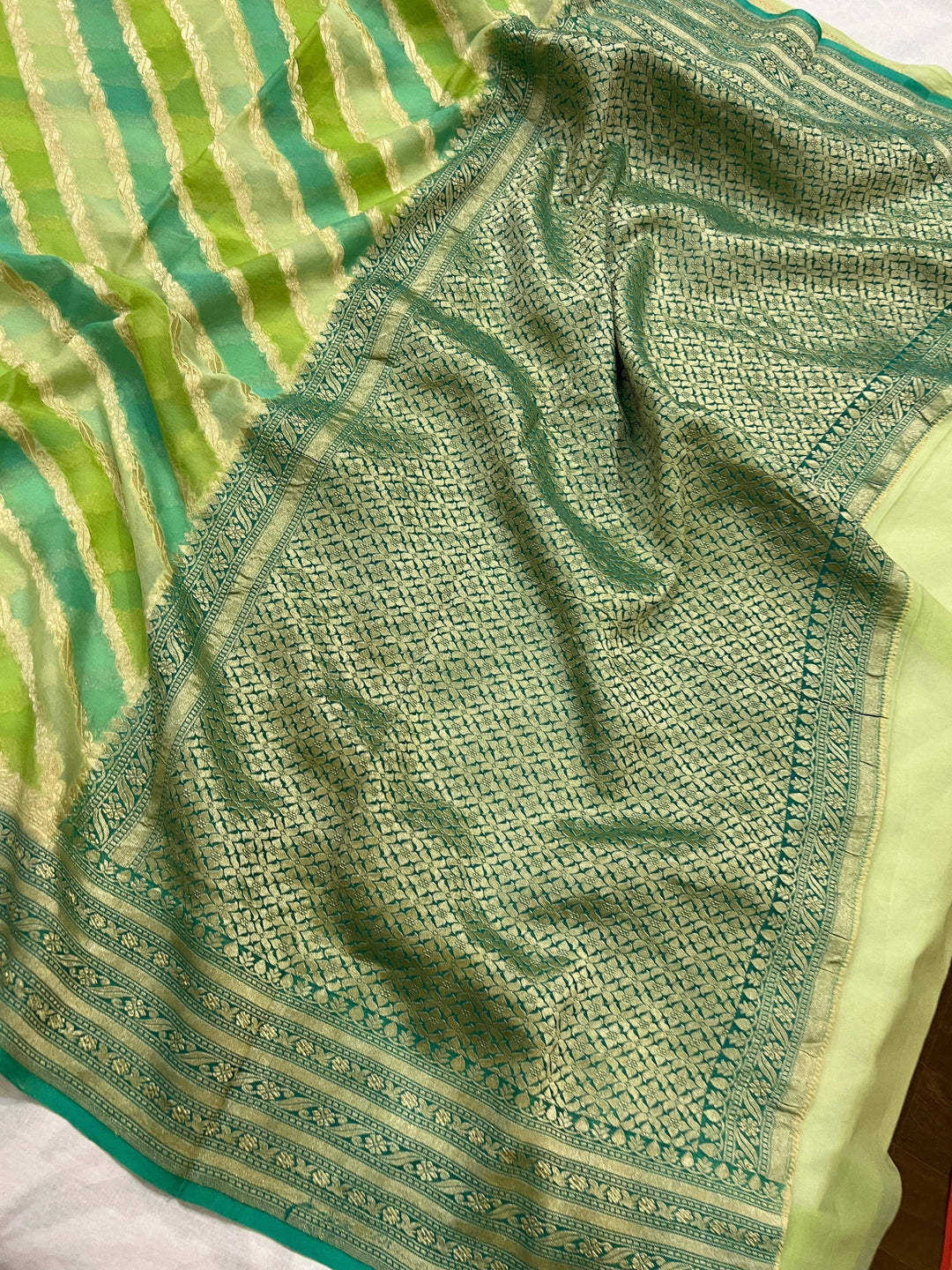 Green Rangkaat Banarasi Khaddi Georgette Saree - Aura Benaras