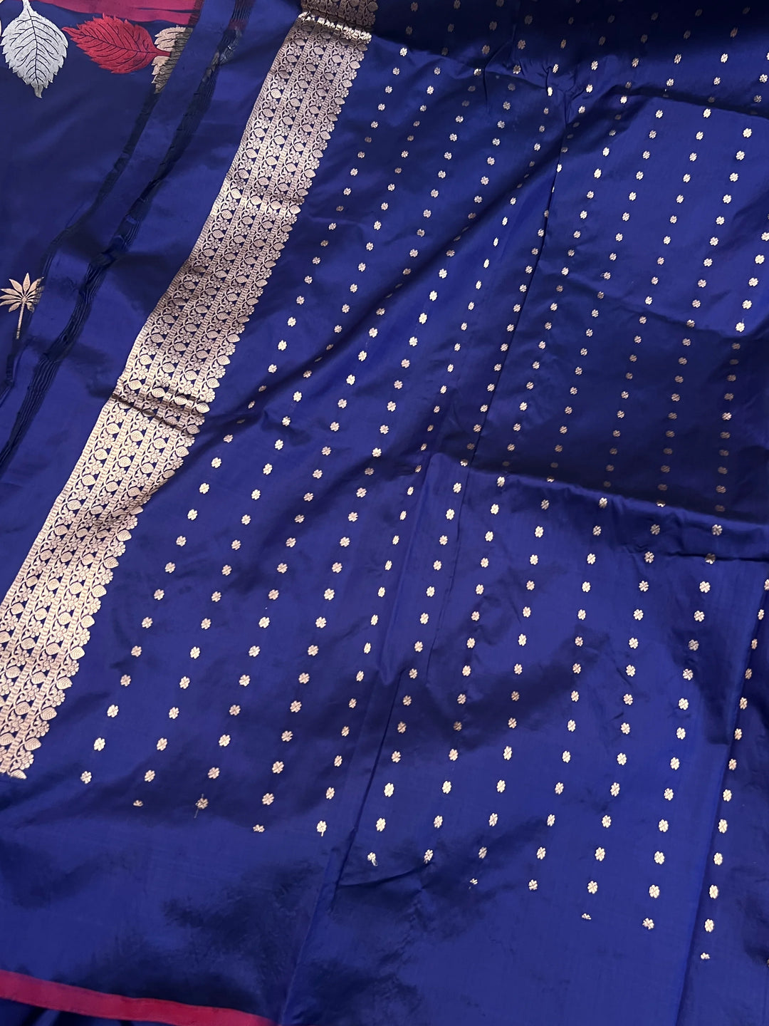 Navy Blue Pure Katan Silk Handloom Banarasi Saree - Aura Benaras