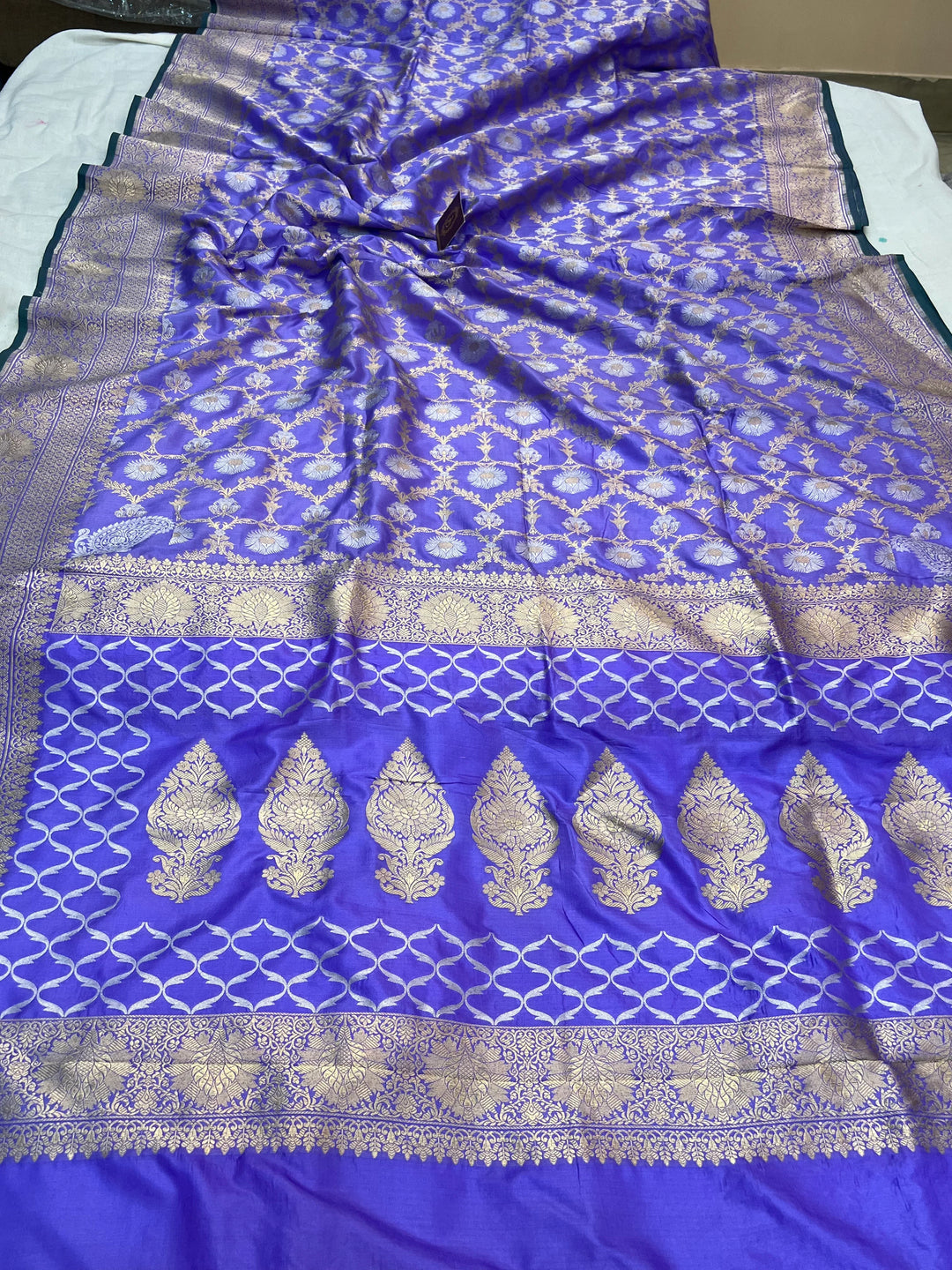 Lavender Pure Banarasi Handloom Katan Silk Saree