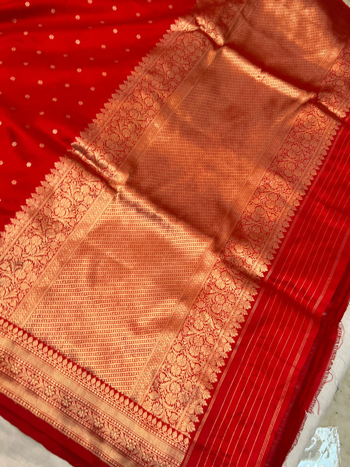 Red Pure Katan Silk Banarasi Saree with Fekhwa Floral Motifs