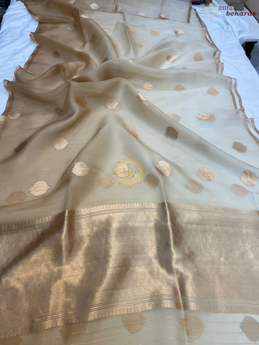 Cream and Beige Shaded Pure Kora Silk Handloom Banarasi Saree