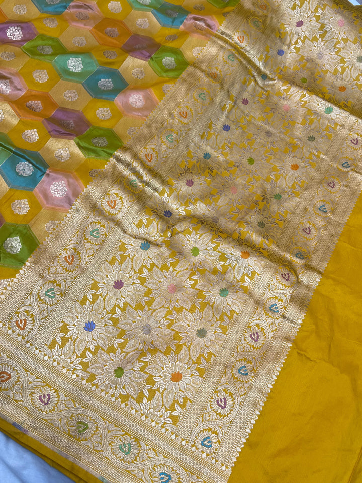 Buy Bridal Rangkaat Banarasi Katan Silk Saree – Cutwork Zari Jaal