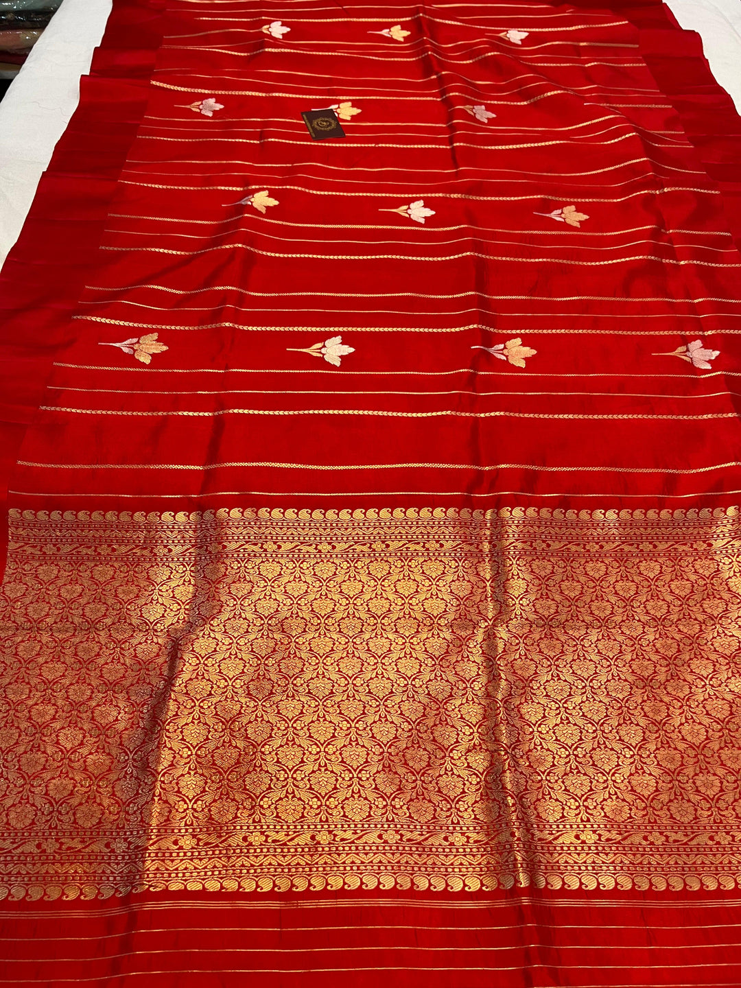 Red Pure Banarasi Handloom Silk Saree - Aura Benaras