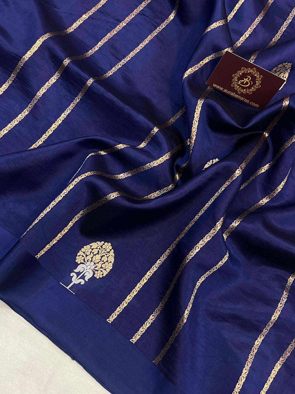 Navy Blue Pure Banarasi Handloom Silk Saree - Aura Benaras