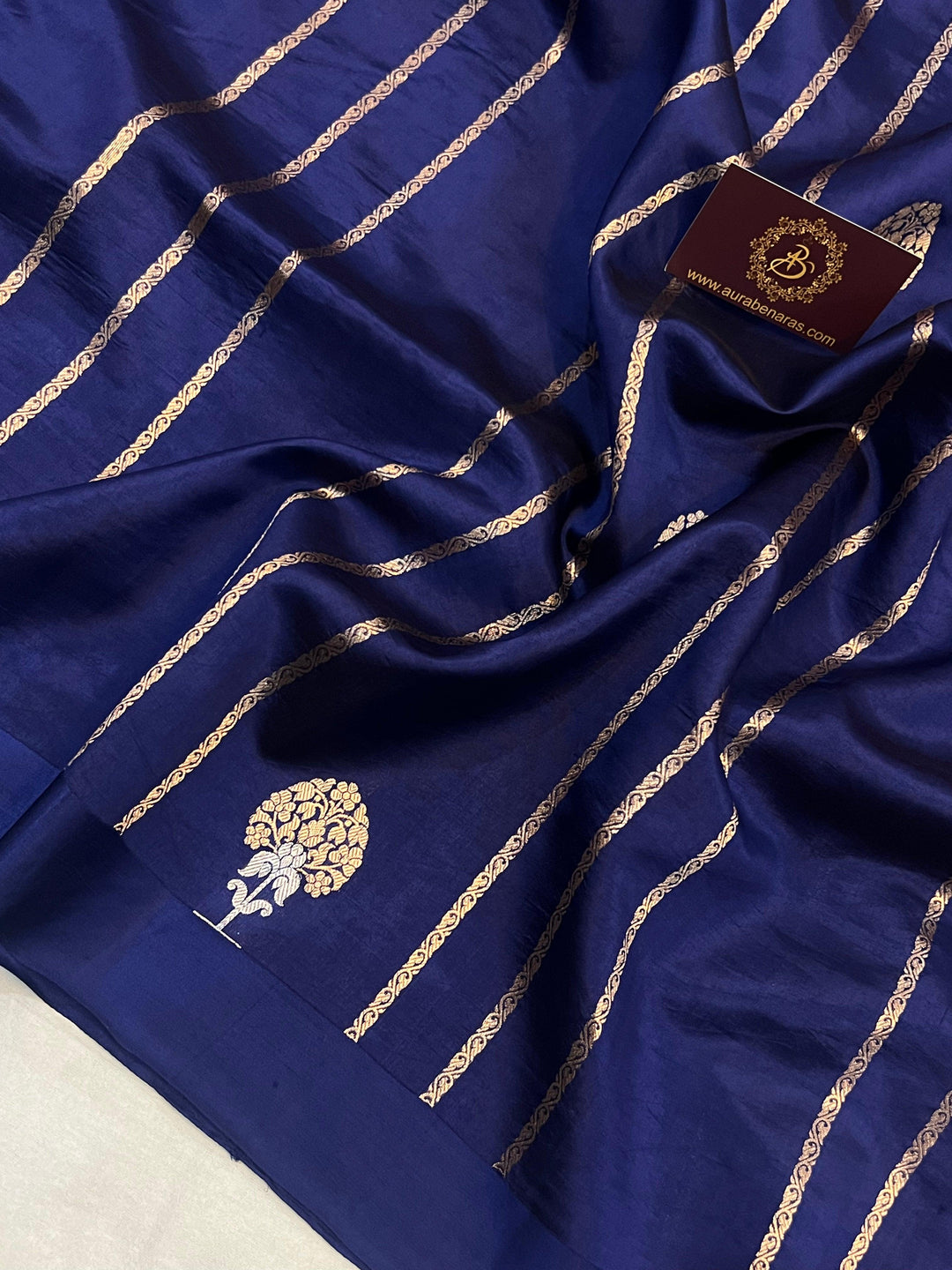 Navy Blue Pure Banarasi Handloom Silk Saree - Aura Benaras