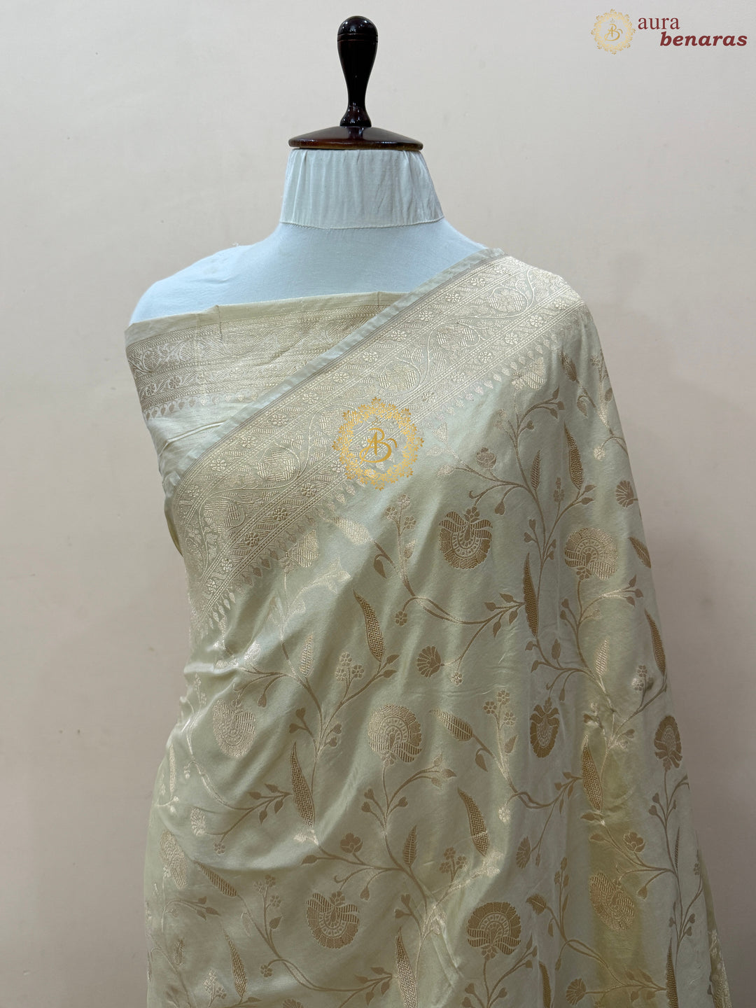Cream Pure Katan silk Handloom Banarasi Saree