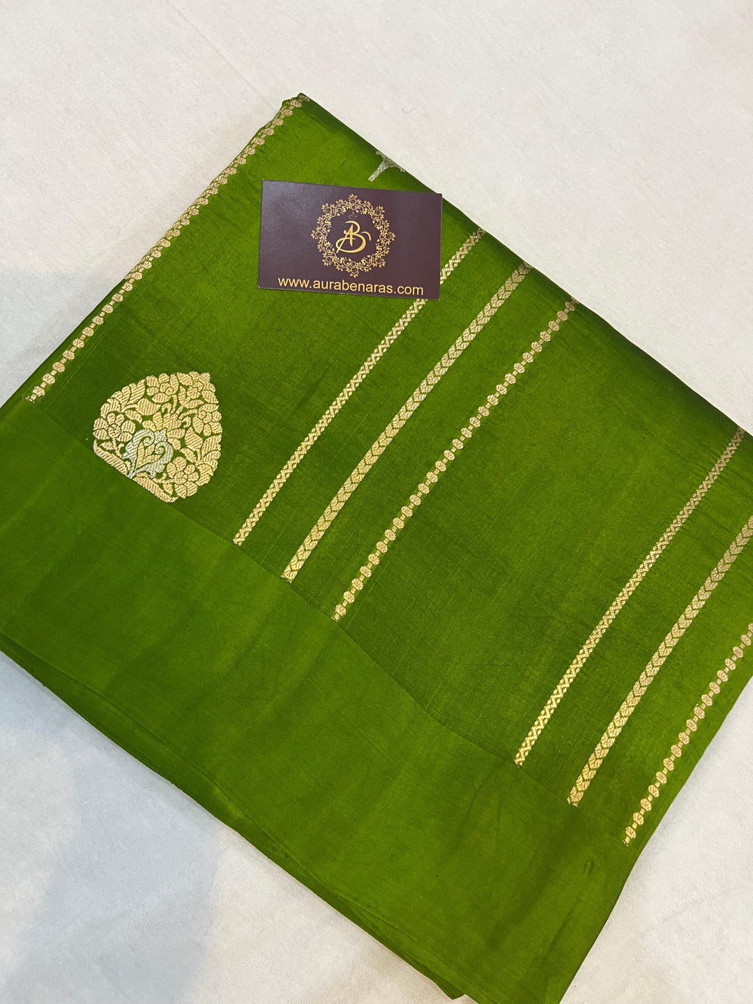 Mehendi Green Pure Banarasi Handloom Silk Saree - Aura Benaras
