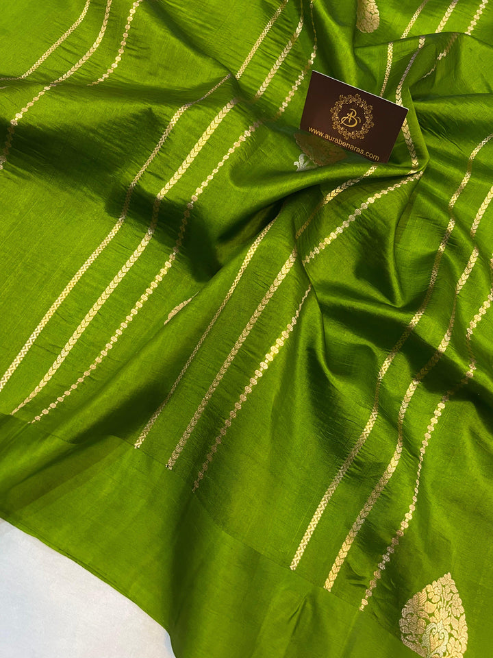 Mehendi Green Pure Banarasi Handloom Silk Saree - Aura Benaras