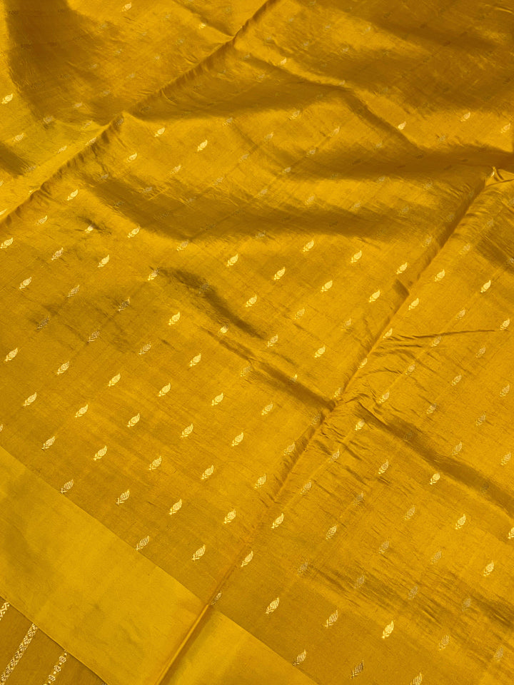 Yellow Pure Banarasi Handloom Silk Saree - Aura Benaras