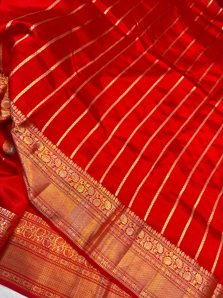 Red Pure Banarasi Handloom Silk Saree - Aura Benaras