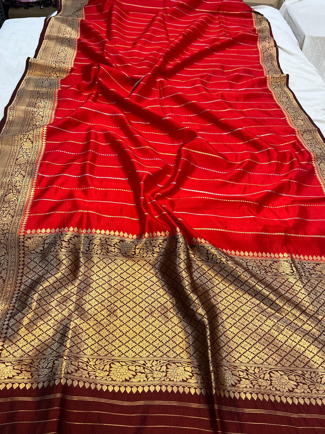 Red Pure Banarasi Handloom Silk Saree - Aura Benaras