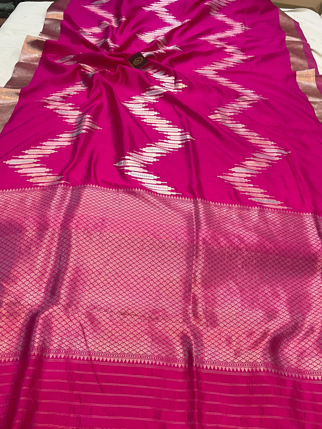 Rani Pink Pure Banarasi Handloom Silk Saree - Aura Benaras