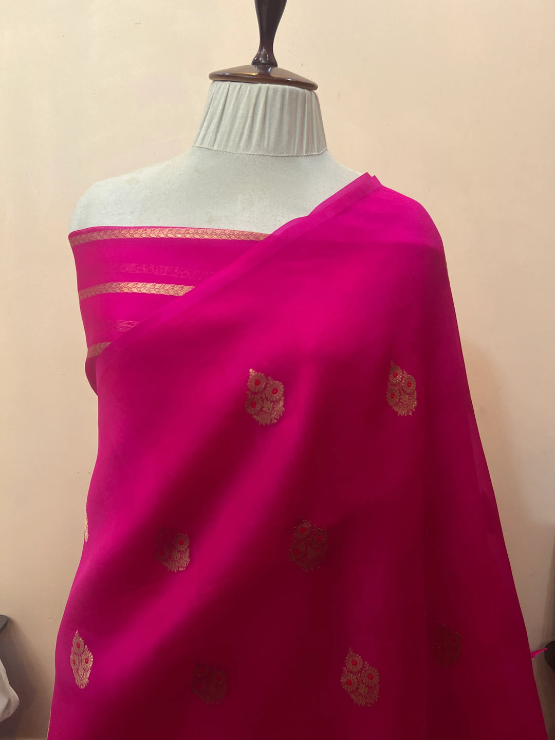 Rani Pink Pure Kora Silk Handloom Banarasi Saree