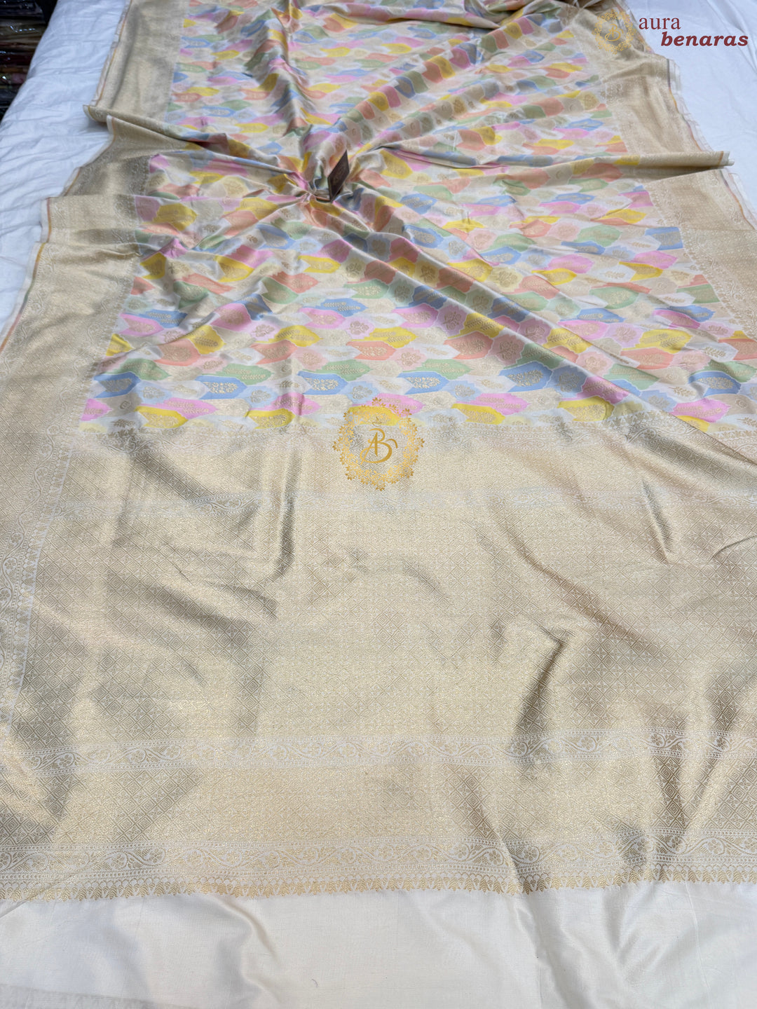 Off White Pure Katan Silk Banarasi Handloom Saree