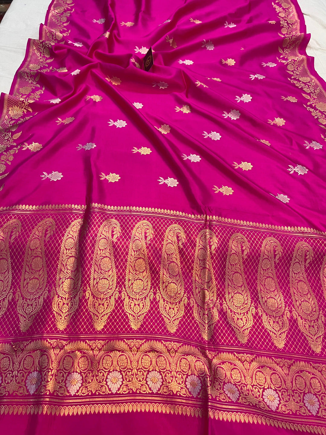 Rani Pink Pure Banarasi Handloom Silk Saree - Aura Benaras