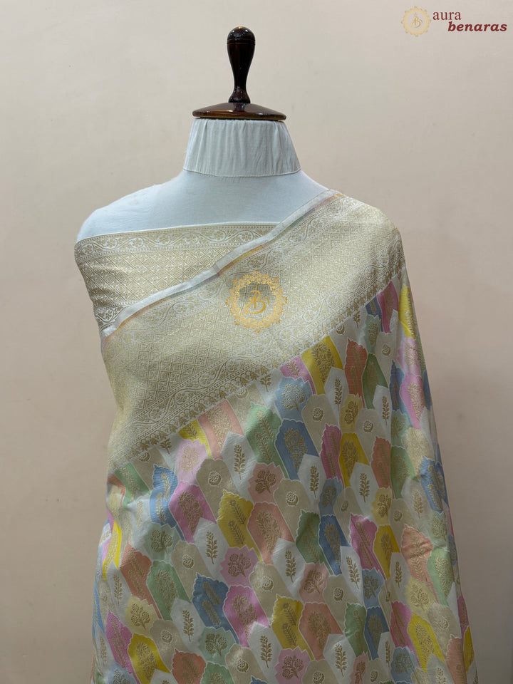 Off White Pure Katan Silk Banarasi Handloom Saree