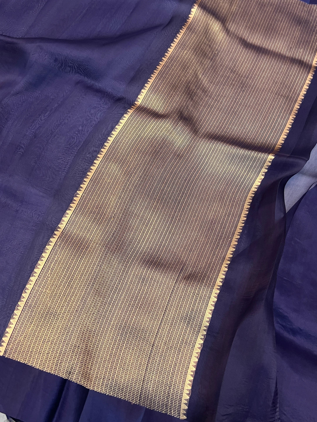 Navy Blue Pure Kora Silk Banarasi Saree with Zari Pallu - Aura Benaras