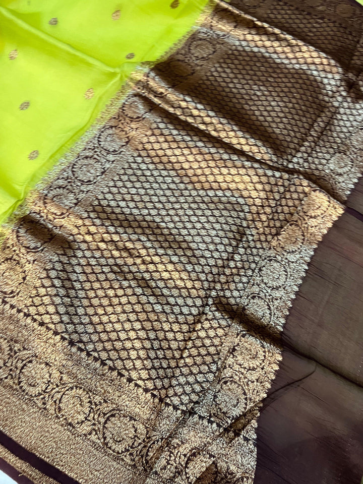 Parrot Green Banarasi Handloom Kora Silk Saree - Aura Benaras