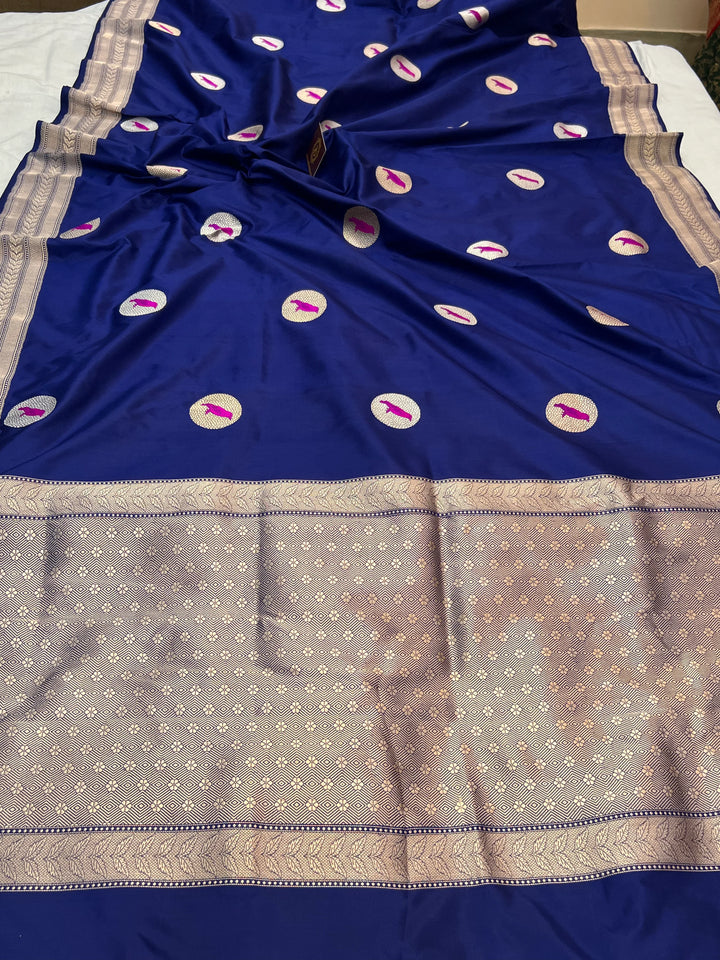 Navy Blue Pure Katan Silk Handloom Banarasi Saree – Aura Benaras