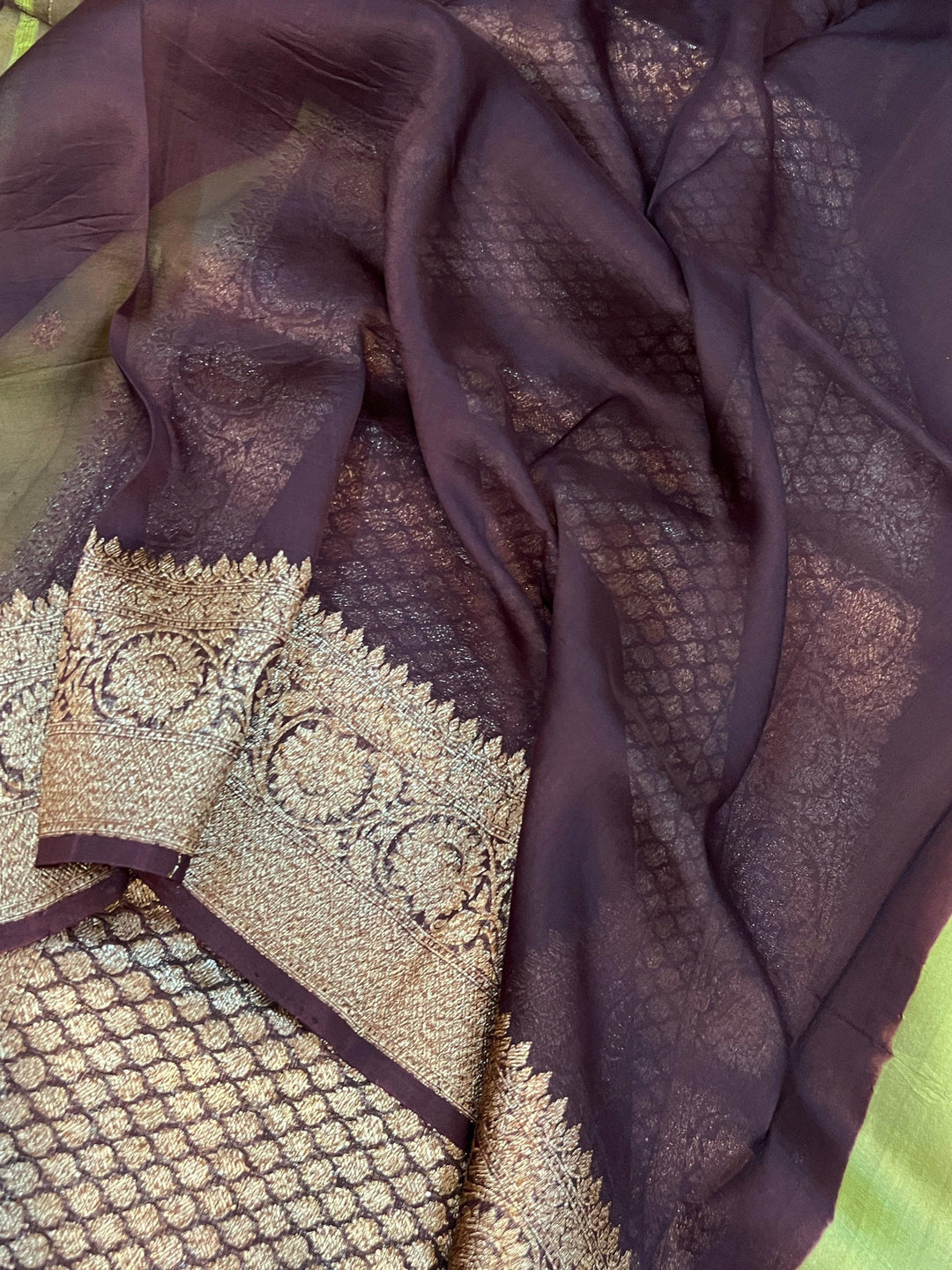 Parrot Green Banarasi Handloom Kora Silk Saree - Aura Benaras