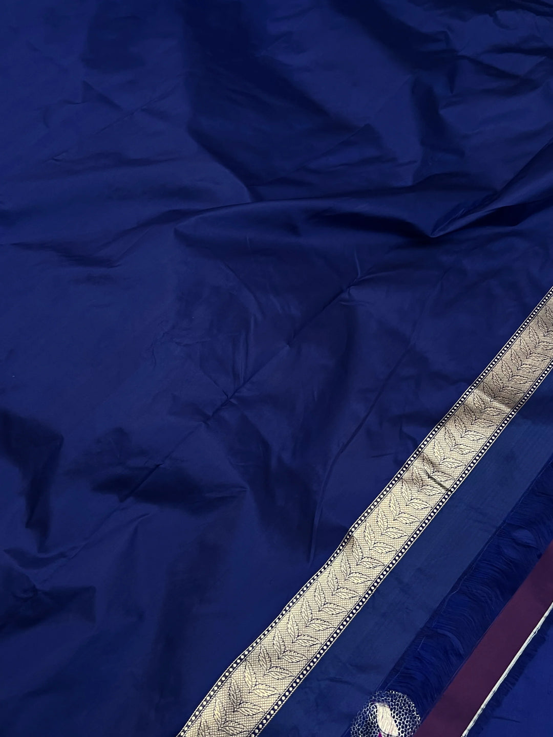 Navy Blue Pure Katan Silk Handloom Banarasi Saree – Aura Benaras