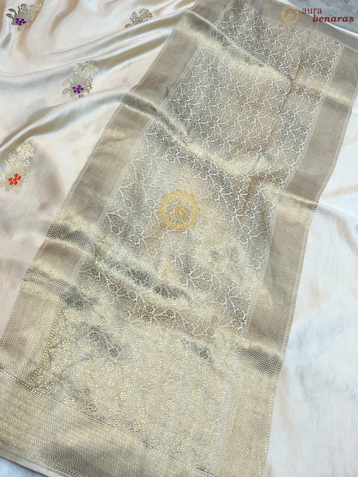 Cream Pure Mashru Silk Handloom Banarasi Saree