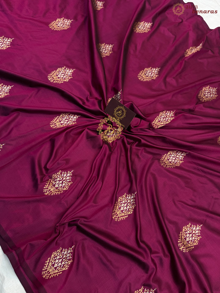 Hibiscus Shade Pure Banarasi Handloom Katan Silk Saree