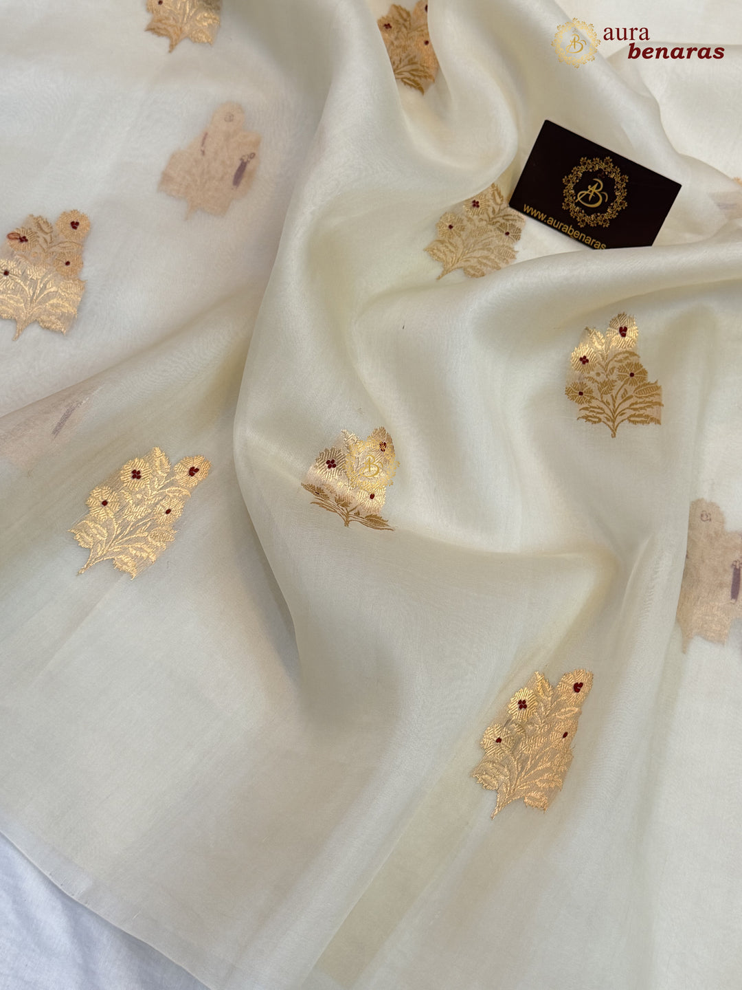 Cream Pure Kora Silk Banarasi Saree with Kadhwa Meenakari Motifs