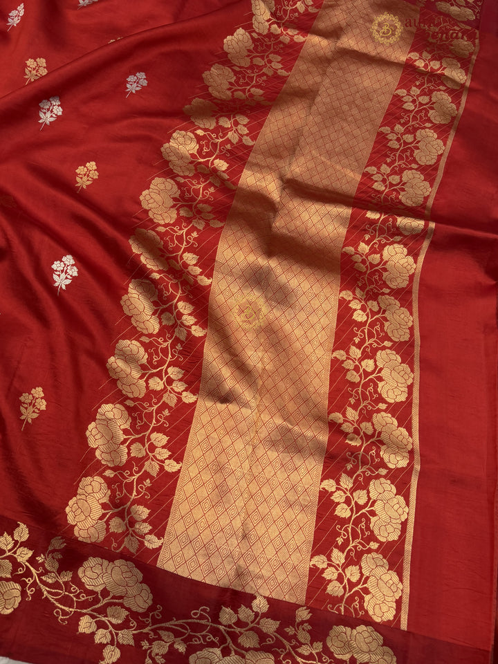 Red Pure Silk Handloom Banarasi Saree with Kadhwa Motifs