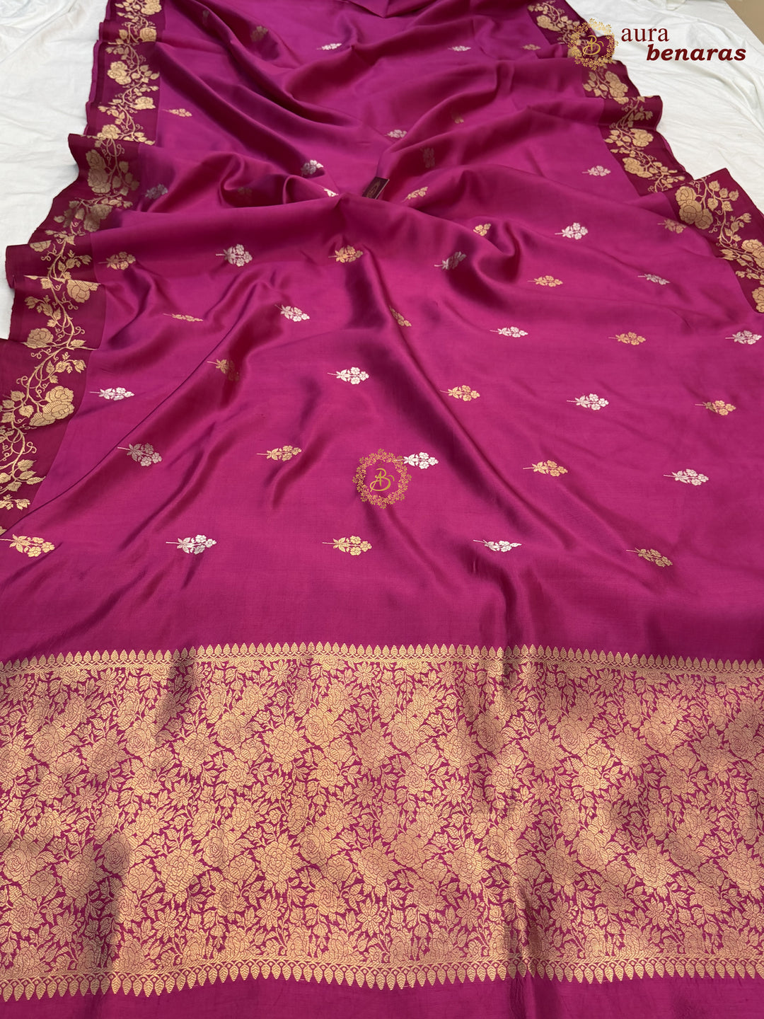 Rani Pink Pure Silk Handloom Banarasi Saree with Kadhwa Motifs