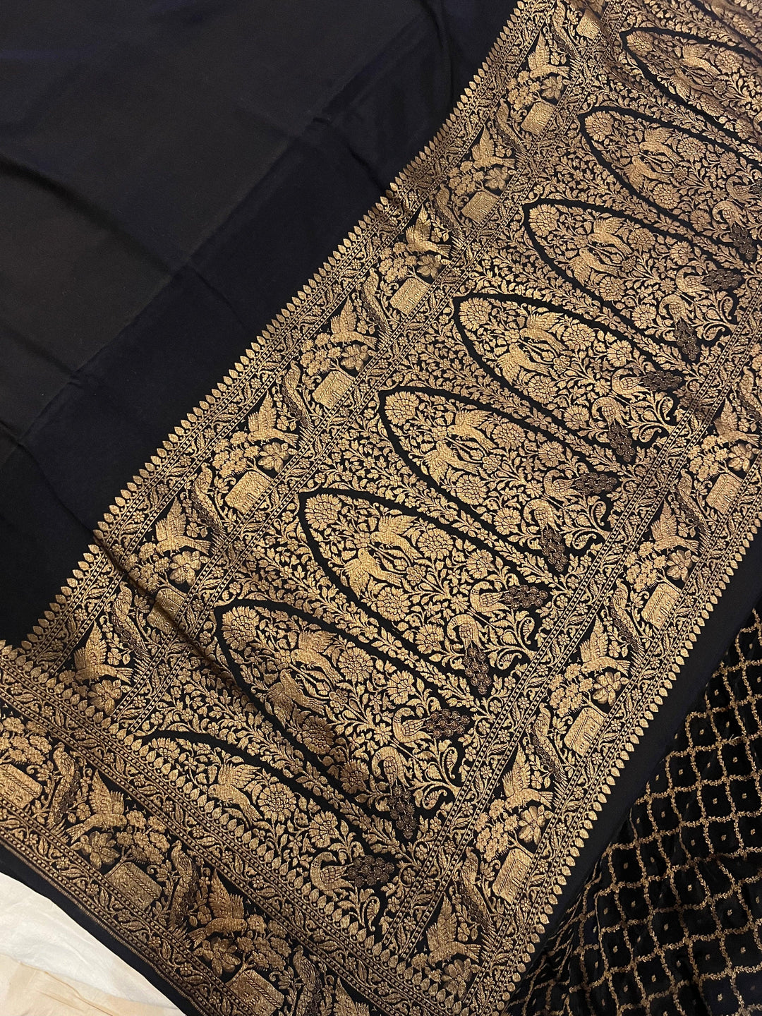 Black Pure Banarasi Khaddi Crepe Silk Saree - Aura Benaras