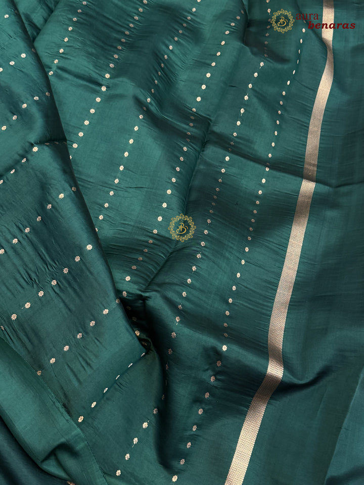 Bottle Green Pure Silk Handloom Banarasi Saree with Kadhwa Motifs