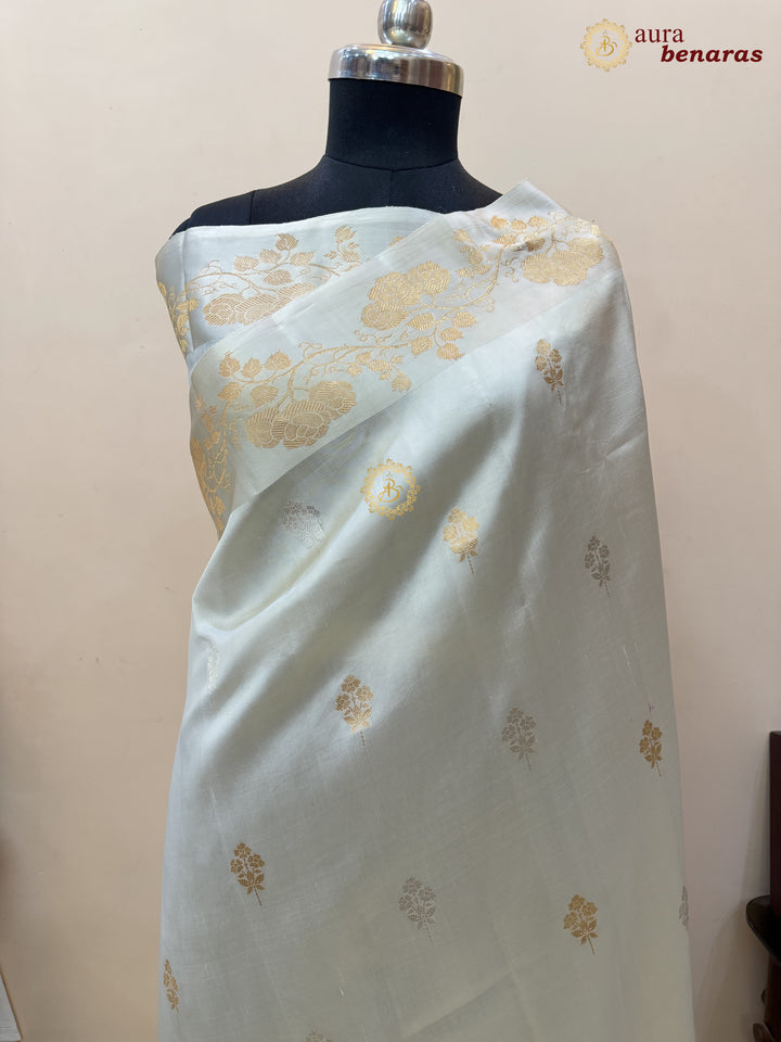Off White Pure Silk Handloom Banarasi Saree with Kadhwa Motifs