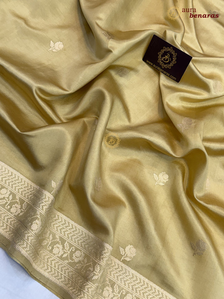 Golden Banarasi Silk Saree | Kadhwa & Designer Border