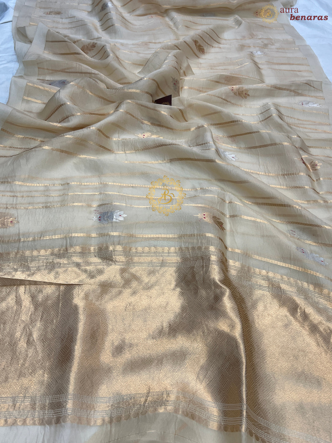 Cream Pure Banarasi Handloom Kora Silk Saree