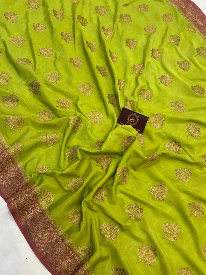 Parrot Green Pure Banarasi Khaddi Crepe Silk Saree - Aura Benaras