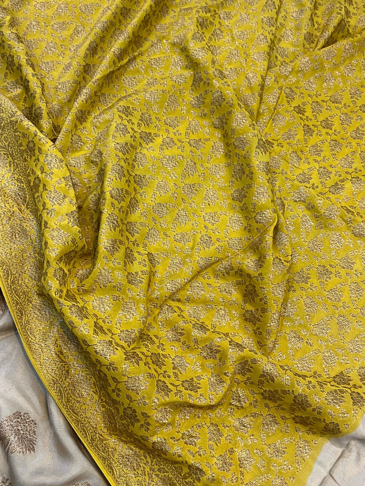 Beige Pure Banarasi Khaddi Crepe Silk Saree - Aura Benaras