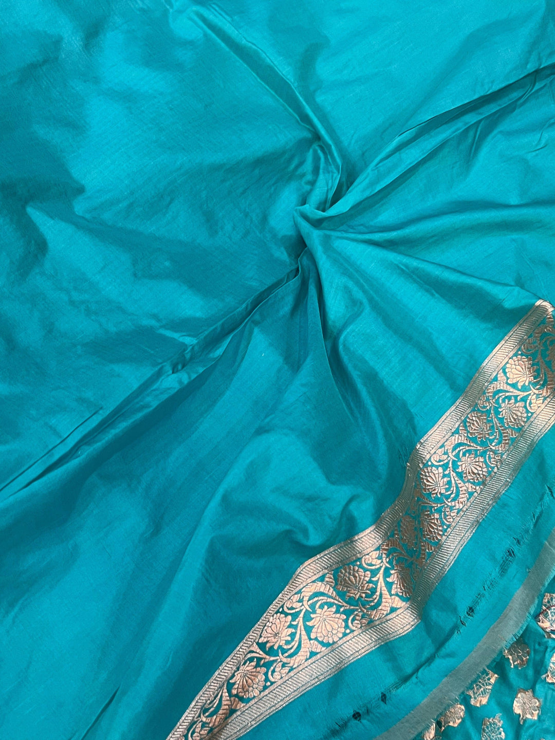 Firozi Blue Pure Banarasi Handloom Katan Silk Saree - Aura Benaras