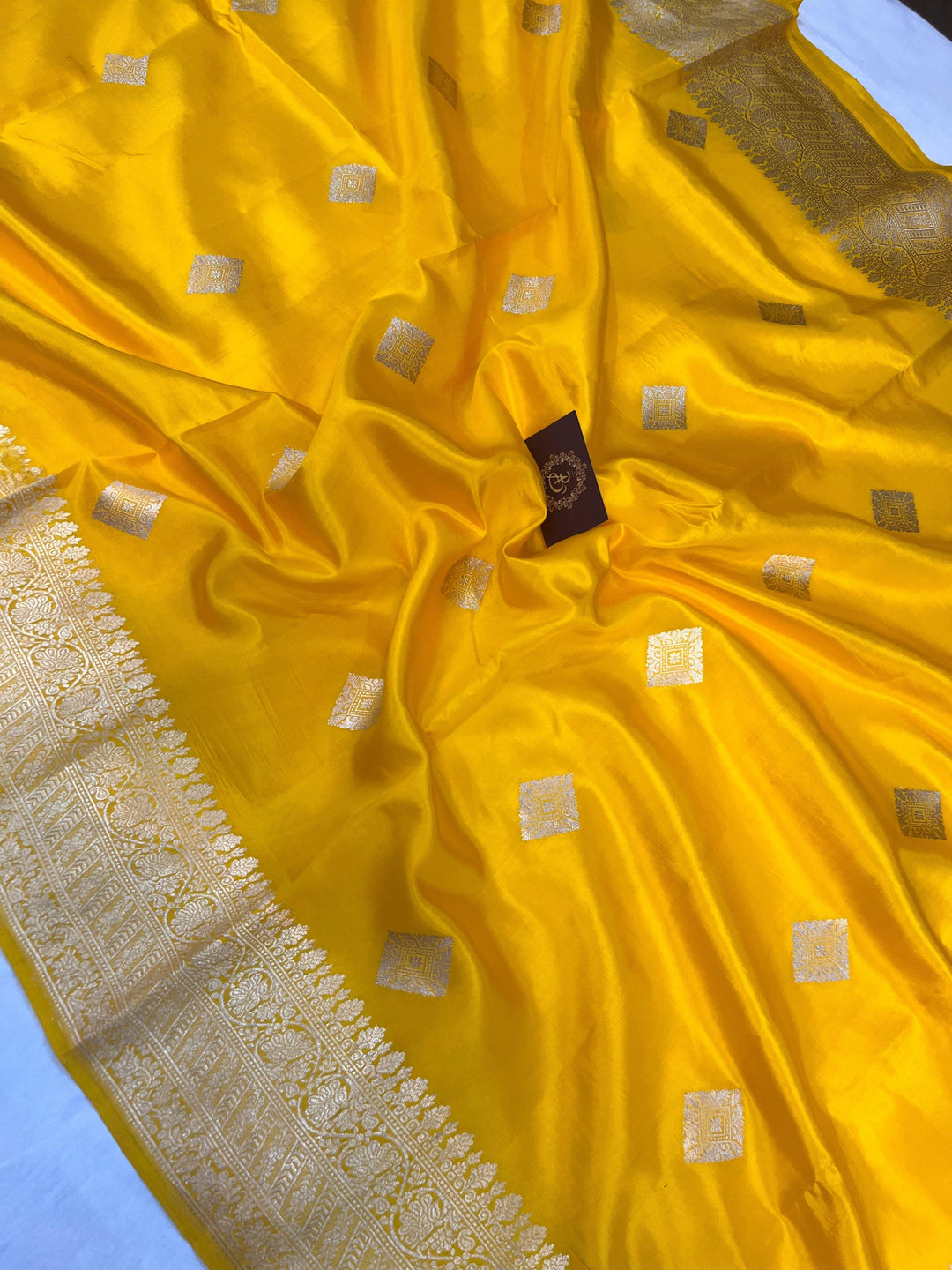 Yellow Pure Banarasi Handloom Silk Saree - Aura Benaras
